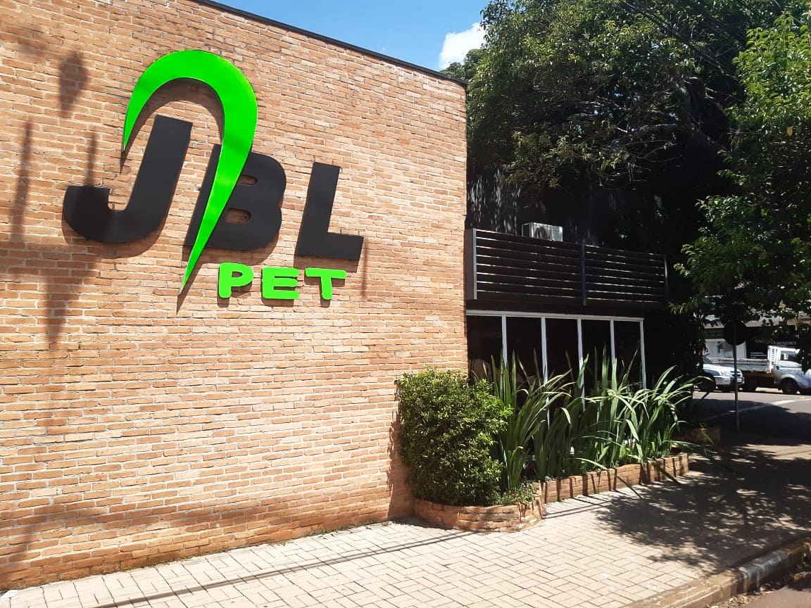 JBL pet